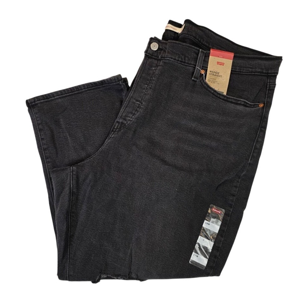 Levis Womens 24W Wedgie Straight Jeans Black Distressed High Rise A09770007 NWT
